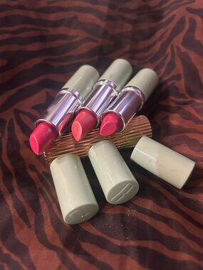 Clinique Trio Lipstick Set — Bright Pink, Coral Pink, Warm Rose